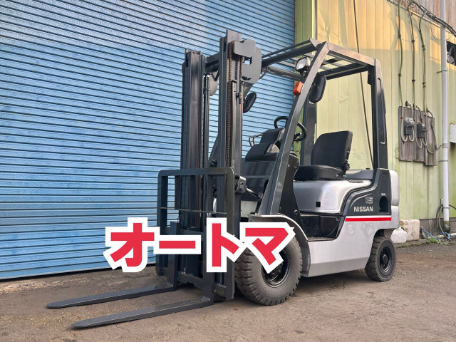 日産フォークリフト エンジン式 