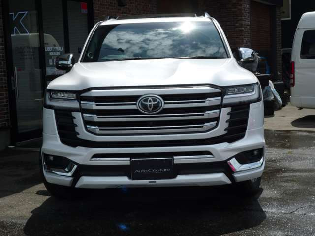 トヨタ ランドクルーザー300 3.3 ZX ディーゼル 4WD サンルーフ ナビ