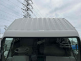 ルーフも目立つ凸なく綺麗です♪