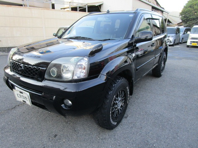 エクストレイル2.0 X 4WDX 4WD ドラレコ前後 外ショック アルミ マッドタイヤ