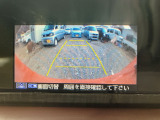 バックカメラ装備。駐車が苦手な方には欠かせません。
