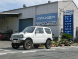 ジムニー ランドベンチャー 4WD リフトアップ マッドタイヤ カスタム多数
