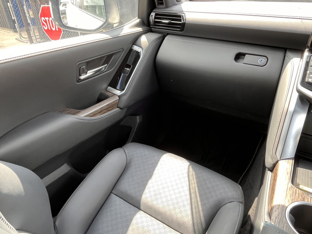 中古品様おまとめセット専用ページ トヨタ ランドクルーザー300 3.5 ZX 4WD 2023年 1.8万キロ (愛知県