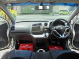 ストリーム 1.8 RSZ HDDナビパッケージ 