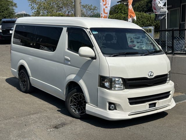 ハイエース  モデリスタ仕様車エアロツアラー