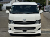 ハイエース  モデリスタ仕様車エアロツアラー