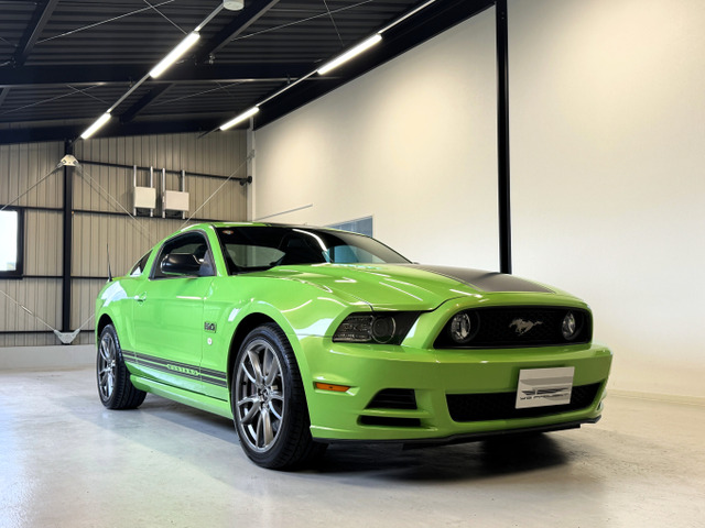 マスタングV8 GT パフォーマンスパッケージ