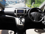 NV200バネットバン  福祉車両・手動スロープ・車いす1名計7人