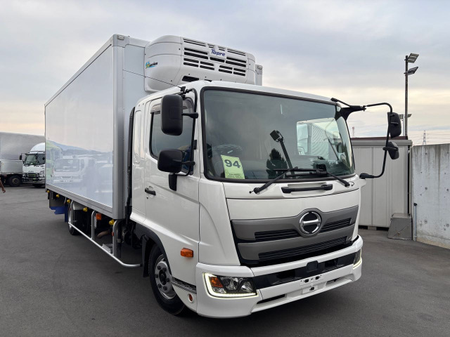 レンジャー 冷蔵冷凍車 クルコン 2.4t【175】