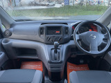NV200バネットバン 1.6 DX 乗員2名/荷室天井トリム/荷室マット