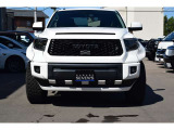 タンドラ クルーマックス SR5 5.7 V8 4WD 2018年新車並行車