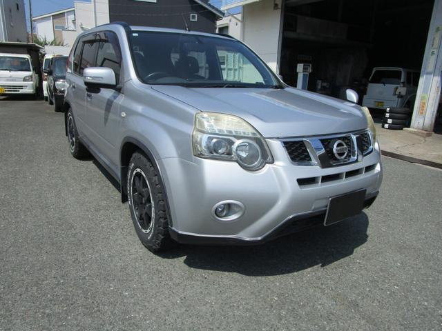 エクストレイル2.5 25X 4WD9インチフローティングナビ SDナビ