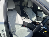GLC 220d 4マチック コア (ISG) AMGラインパッケージ 4WD 1オーナー 白革 パノラマル...
