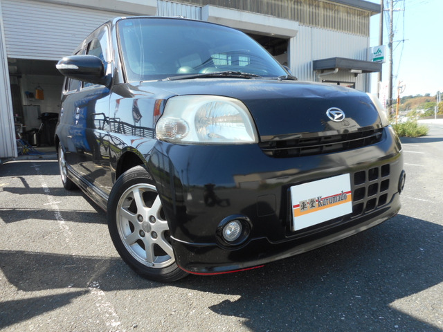 エッセ カスタム 5速ミッション車