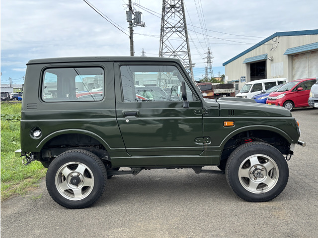 スズキ ジムニー XS 4WD JA12W/リフトアップカスタム済/MT の中古車