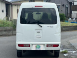 スタッフ全員、車好き&お客様思いのメンバーです!♪