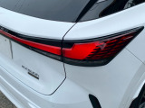 テールレンズも綺麗な車両になっています★