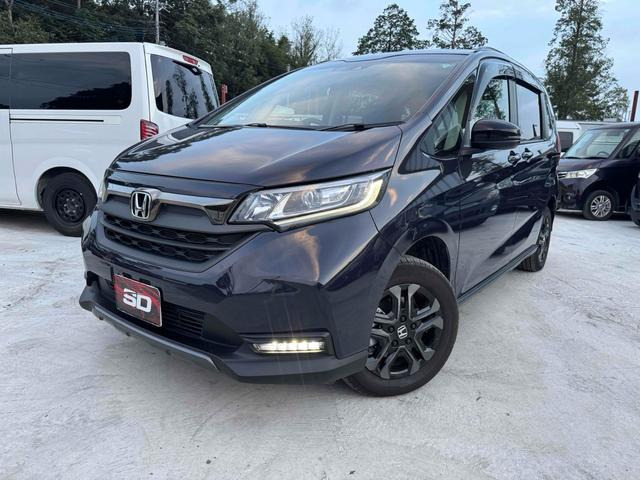 フリード+1.5 ハイブリッド クロスター ブラックスタイル 4WD