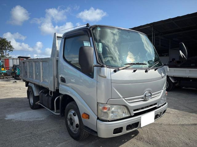 デュトロ2.7 10尺ダンプガソリン車 2t 深ダンプ MT