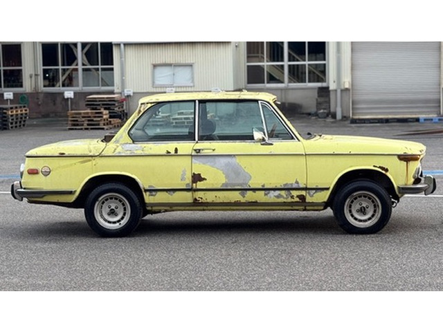 シンプルオートで１５年前にフルレストアされたBMW3 0CSA改3.0CSi4速マニュアル仕様のご紹介 BMW-2002-4速マニアルミツション販売