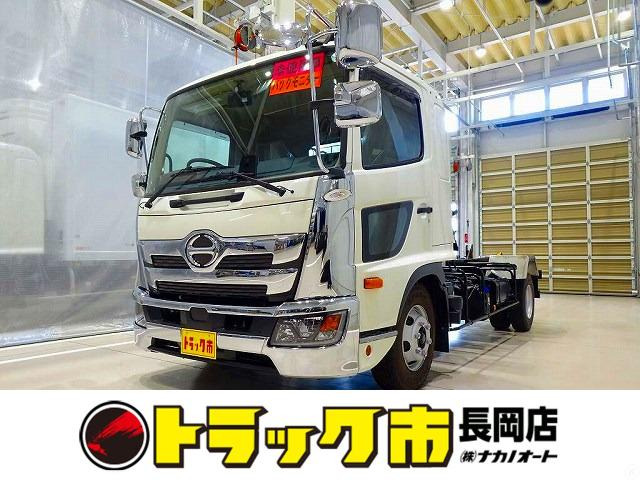 レンジャー アームロール 3.65t 標準ベッド付 240ps