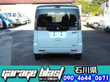 リアもエアロバンパーでスポイラーも付いていますとてもカッコいいお車です。是非一度お車をご覧下さい。お車は1台限りで気になりましたら、09046440671迄、ご予約下さい
