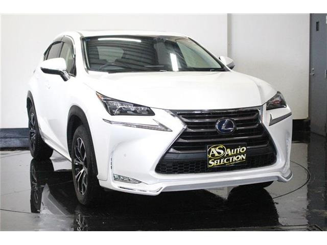レクサス NX 300h バージョンL 4WD ムーンルーフ マーク・レビンソン