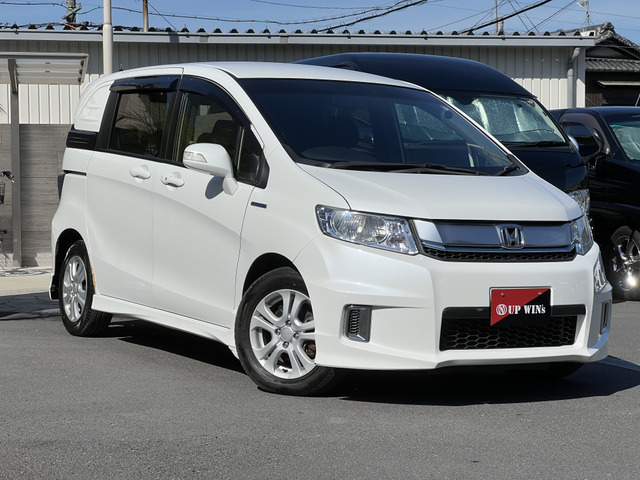 ホンダ フリードスパイクハイブリッド 1.5 ジャストセレクション の