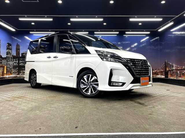 セレナ2.0 ハイウェイスター V後期型 両側パワスラ