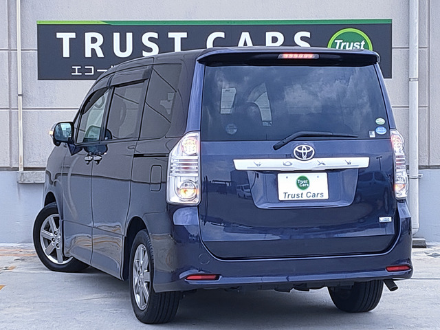 トヨタ ヴォクシー 2.0 ZS 煌II の中古車詳細 (66,071km, ダーク