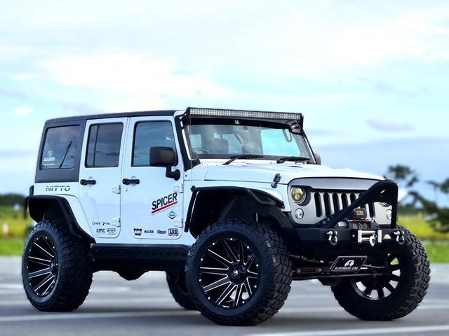 ラングラー アンリミテッド スポーツ 4WD カスタム車 リフトアップ Aftermarket足廻り