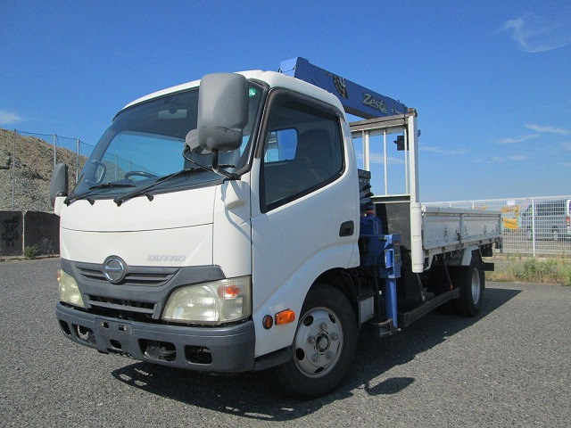 デュトロ  2.6t4段タダノクレーン車