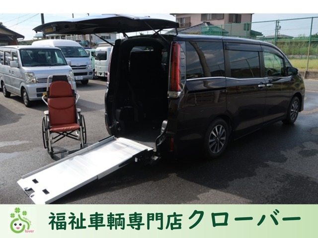 エスクァイア 2.0 Xi ウェルキャブ スロープタイプ タイプI 車いす1脚仕様 電動ウイ...