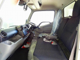 AC PS PW SRS ABS 集中ドアロック 左電格ミラー AM/FMラジオ バックモニター ターボ 排気ブレーキ 車線逸脱警報装置 衝突被害軽減ブレーキ フロアAT