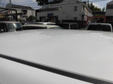 ・ルーフにキズあります。