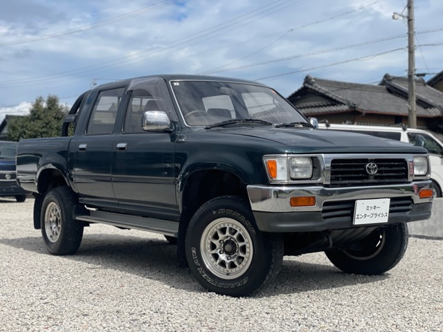 ハイラックス2.0 SSR ダブルキャブ ロング 4WD3YEエンジン エアコン 5速マニュアル