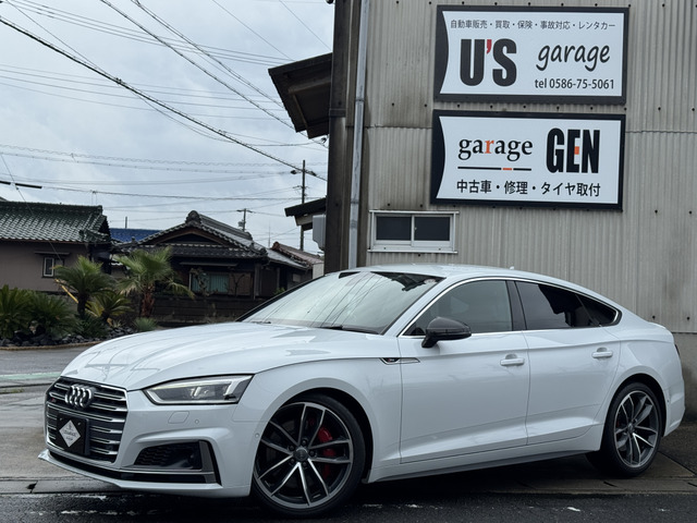アウディ S5スポーツバック