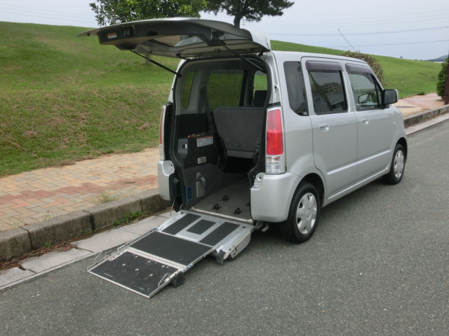 ワゴンR  車椅子移動車 スロープ付 車検8年8月