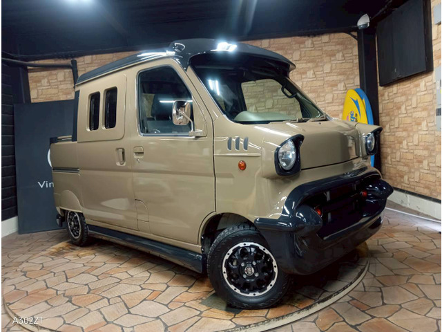 ハイゼットデッキバンG 4WDベルエア レトロバス仕様 キャルルック