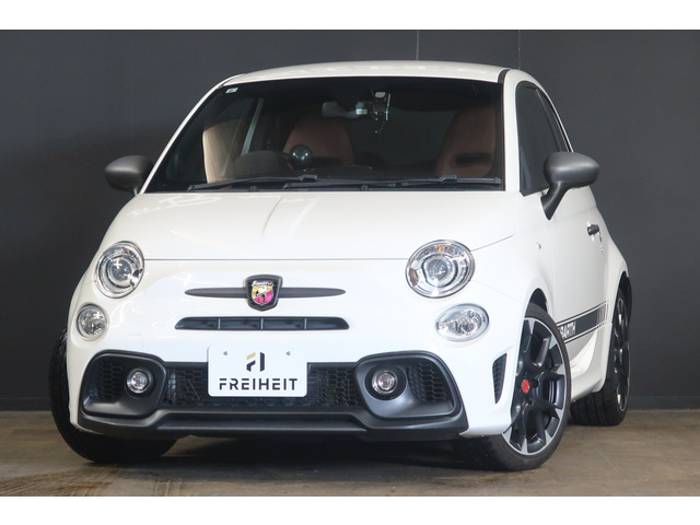 アバルト595 コンペティツィオーネ 70周年記念車