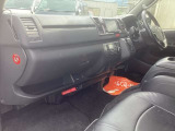 車輌買取も行なっております。商用車から普通車どのようなお車でも買い取ります!査定無料ですのでお気軽にお申し付けくださいませ♪