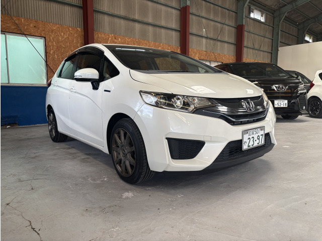 フィット 1.5 ハイブリッド Fパッケージ