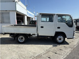 3050cc Wキャブ ダブルキャブ 4WD 5速 5MT 走行75000K 0.95t 950Kg パワーウインドウ 6人乗り ディーゼル 内外装仕上げ済み