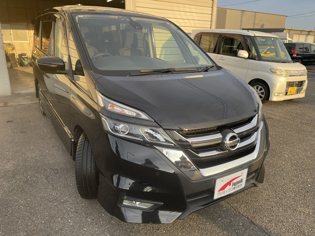 セレナ2.0 ハイウェイスター Vセレクション