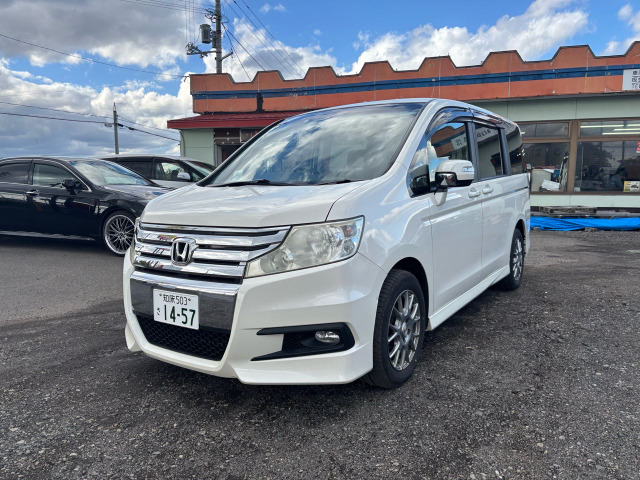 ステップワゴン2.0 スパーダ Z 4WD特別仕様車/フリップダウンモニター