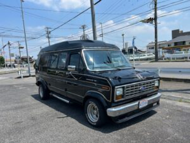 エコノライン  新車並行・サンルーフ・内装張替・1No