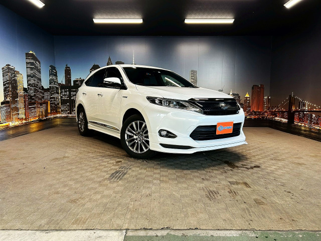 ハリアー2.5 ハイブリッド E-Four プレミアム 4WDフルエアロ 黒半革