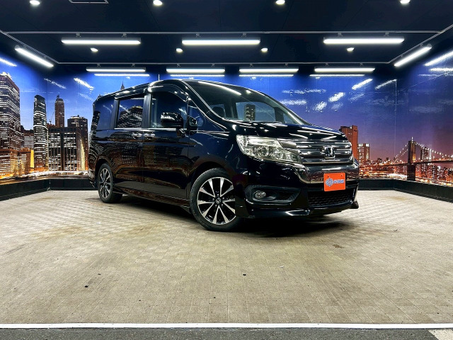 ステップワゴン2.0 スパーダ Z クールスピリット後期型 黒半革シート 両側パワスラ