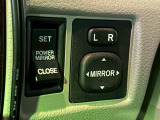 サイドミラーは電動で調整が可能です!