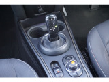 MTモードが装備されております。山道や高速道路などご自身のタイミングでシフトチェンジ頂けます。